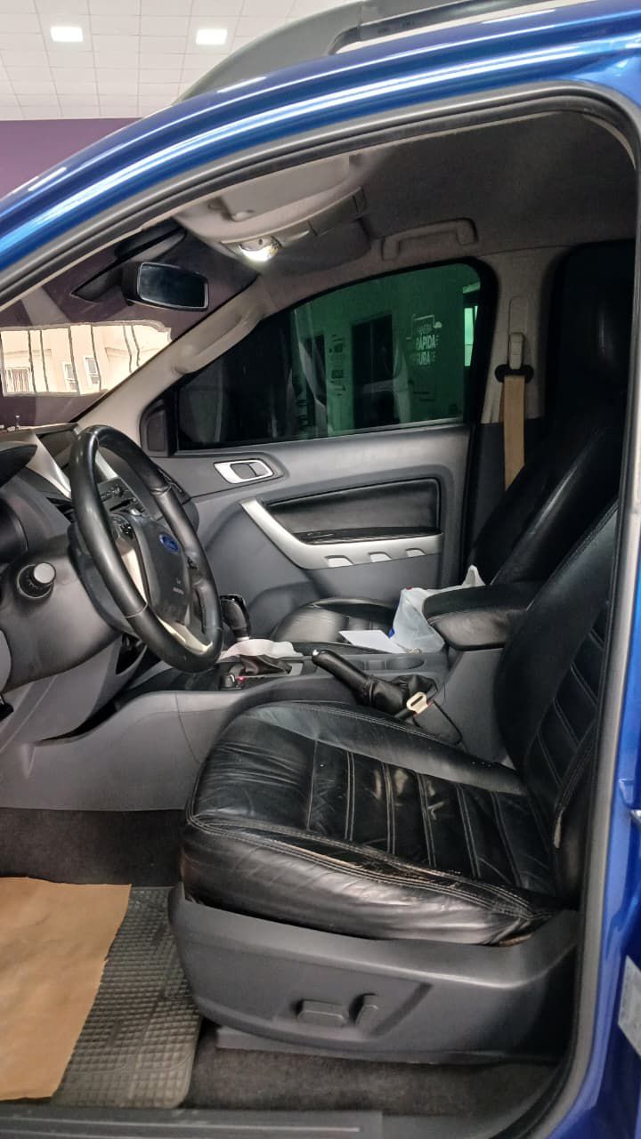 RANGER LIMITED 3.2 4X4 CD